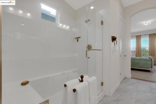 Bathroom, Interior, Marble, Recessed Lighting