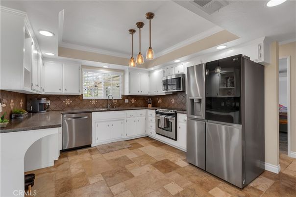 Interior, Kitchen, Pendant Lights, Recessed Lighting, Stainless Steel Appliances