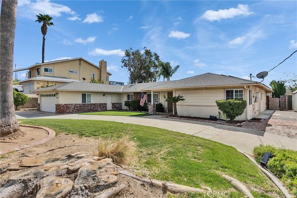 Attached, Backyard, Exterior, Facade, Ranch