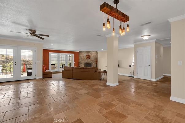 Fireplace, Interior, Living room, Pendant Lights, Recessed Lighting