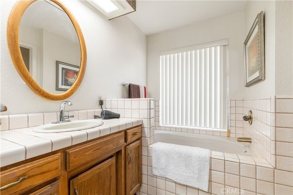 Bathroom, Interior, Tile Countertops