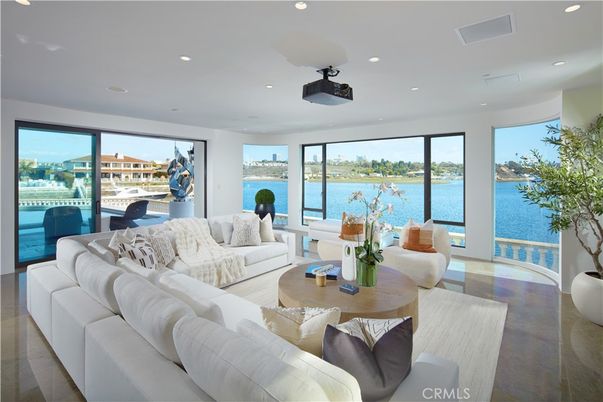 Interior, Living room, Recessed Lighting, Water