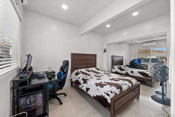 Bedroom, Home Office, Interior, Recessed Lighting