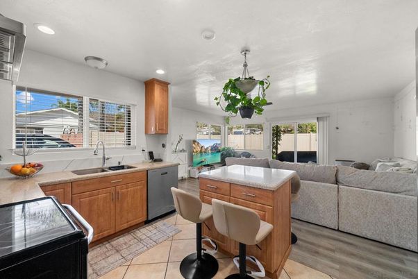 Interior, Kitchen, Living room, Recessed Lighting, Wood Texture Flooring