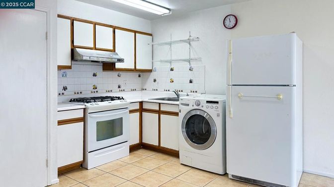 Interior, Kitchen, Washer