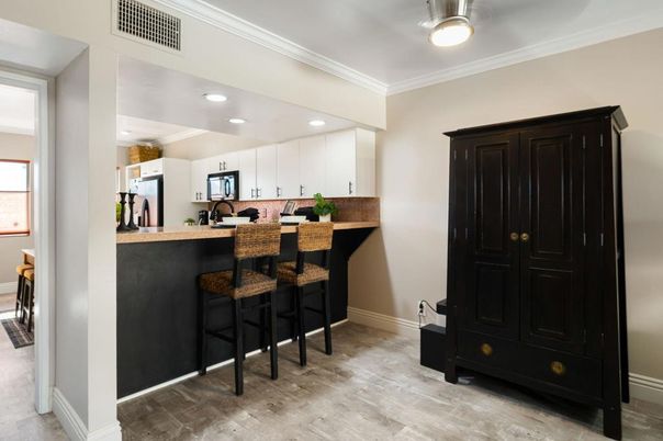 Interior, Kitchen, Recessed Lighting, Wood Texture Flooring