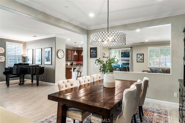 Dining room, Interior, Pendant Lights, Piano, Recessed Lighting, Wood Texture Flooring