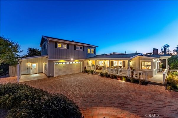 Attached, Backyard, Exterior, Facade, Split Level
