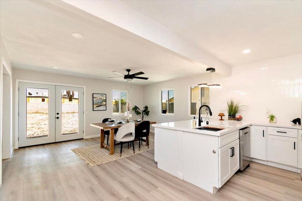 Dining room, Interior, Kitchen, Pendant Lights, Recessed Lighting, Wood Texture Flooring