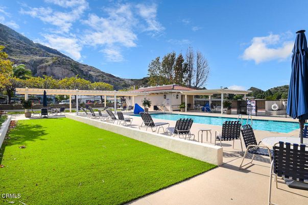 Exterior, Pool