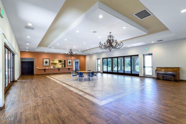 Chandelier, Dining room, Interior, Piano, Recessed Lighting, Wood Texture Flooring