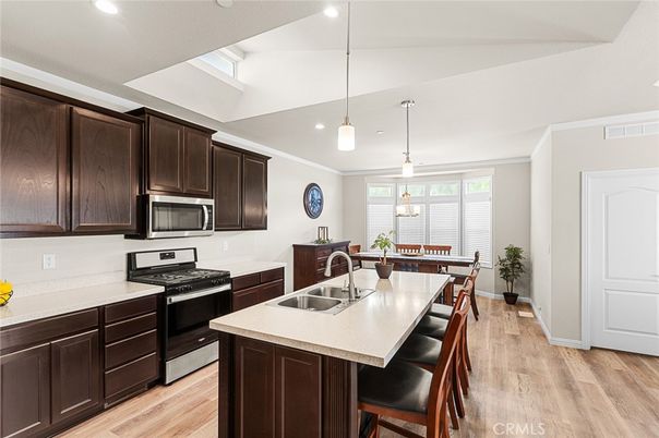 Dining room, Interior, Kitchen, Pendant Lights, Recessed Lighting, Wood Texture Flooring