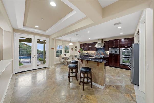 Dining room, Interior, Kitchen, Pendant Lights, Recessed Lighting, Stainless Steel Appliances