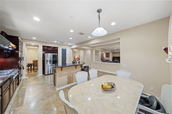Dining room, Interior, Kitchen, Pendant Lights, Recessed Lighting, Stainless Steel Appliances