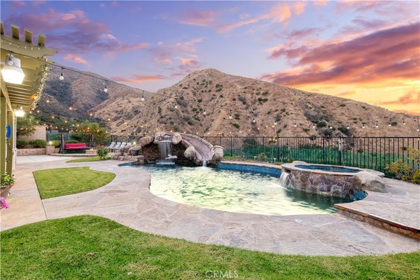 Exterior, Playground, Pool