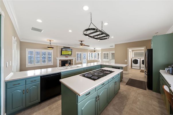 Fireplace, Interior, Kitchen, Pendant Lights, Recessed Lighting