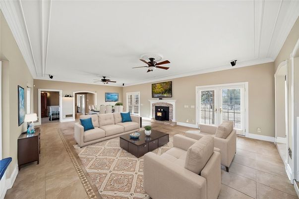 Fireplace, Interior, Living room