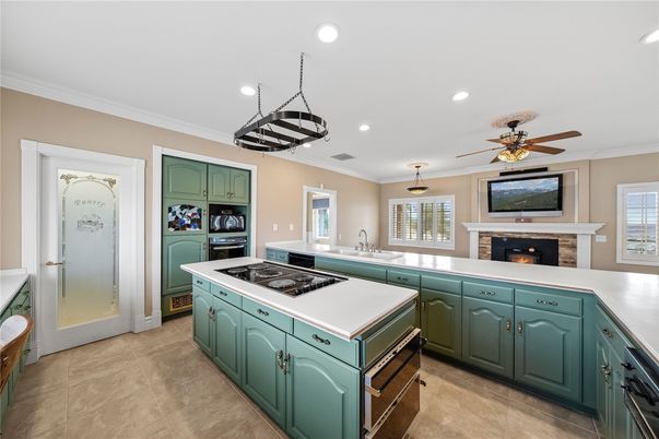 Fireplace, Interior, Kitchen, Pendant Lights, Recessed Lighting