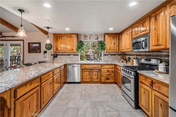 Interior, Kitchen, Pendant Lights, Recessed Lighting, Stainless Steel Appliances