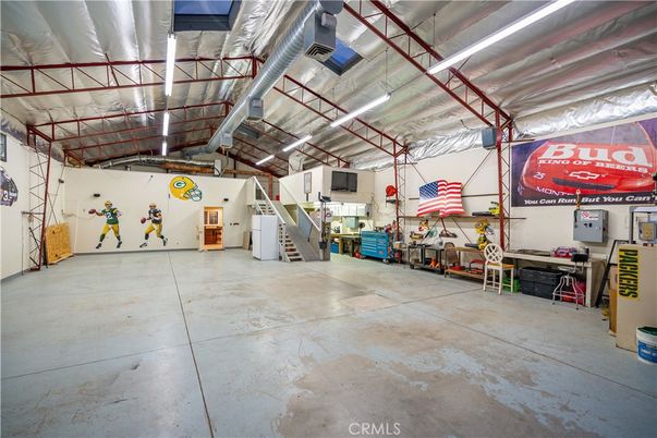 Garage, Interior