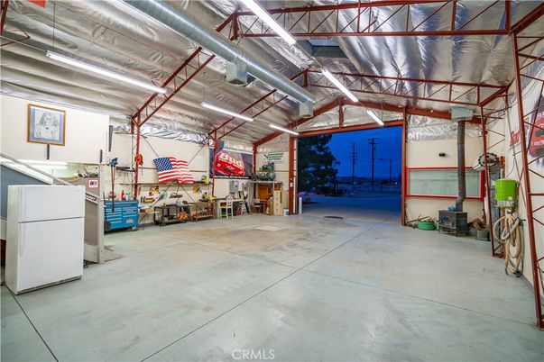 Garage, Interior