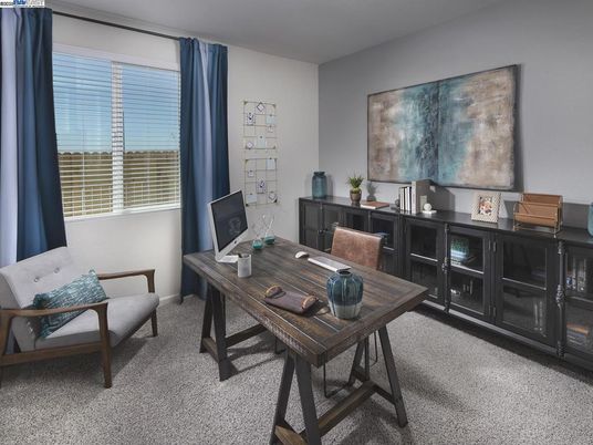 Home Office, Interior