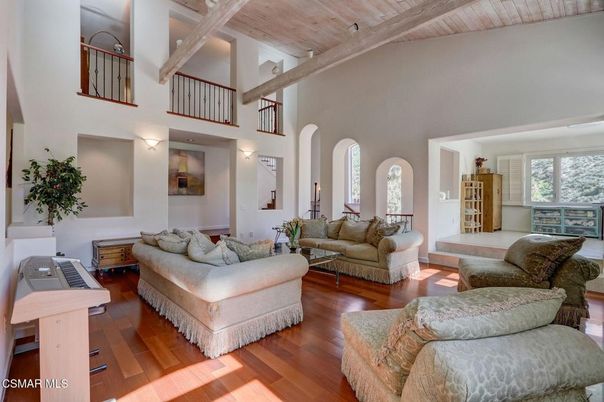 Interior, Living room, Piano, Wooden Beams, Wooden Ceilings, Wood Texture Flooring