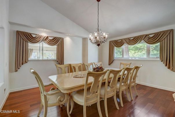 Chandelier, Dining room, Interior, Recessed Lighting, Wood Texture Flooring