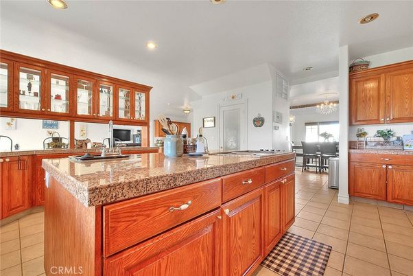 Chandelier, Dining room, Interior, Kitchen, Recessed Lighting