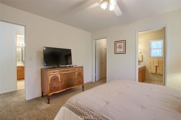 Bathroom, Interior, Tile Countertops