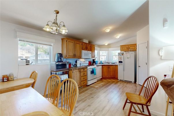 Chandelier, Dining room, Interior, Kitchen, Wood Texture Flooring