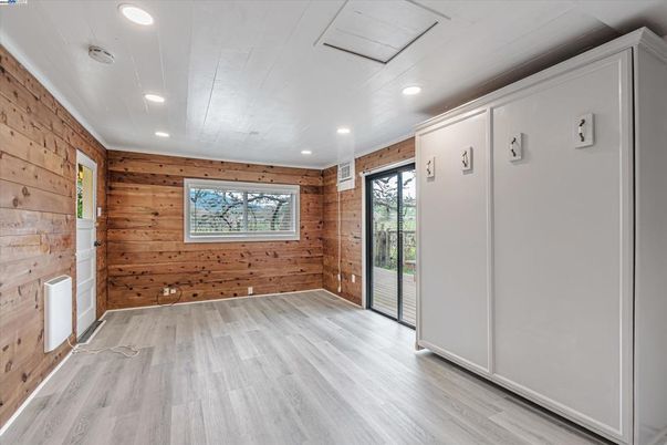 Empty room, Interior, Recessed Lighting, Wood Texture Flooring, Wooden Walls