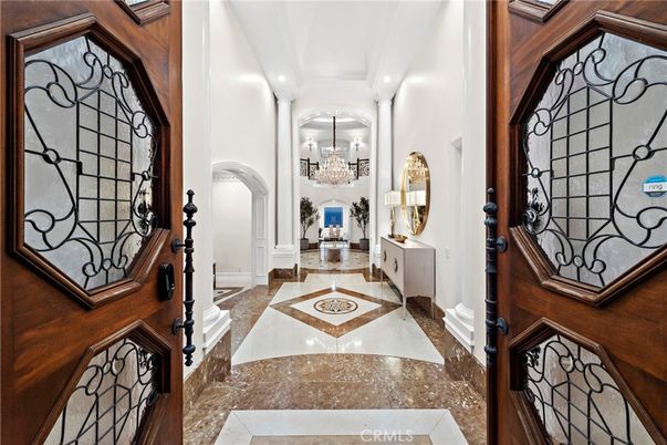 Chandelier, Interior, Recessed Lighting