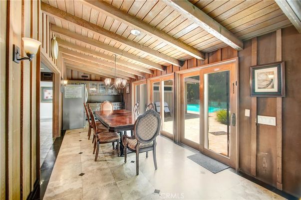 Chandelier, Dining room, Interior, Pendant Lights, Wooden Beams, Wooden Ceilings