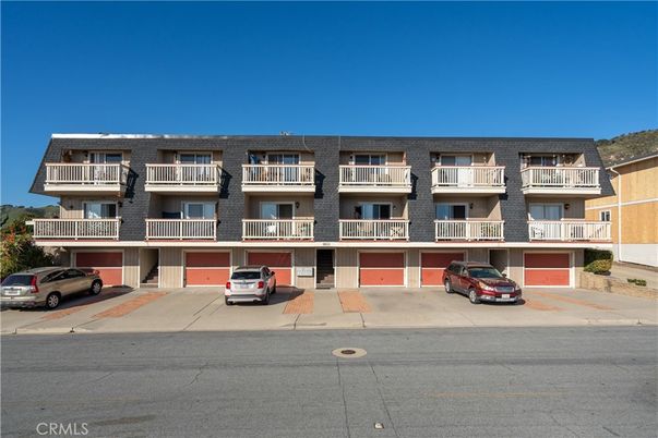 Exterior, Facade, Condo Building