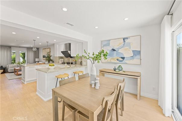 Dining room, Interior, Kitchen, Living room, Pendant Lights, Recessed Lighting, Wood Texture Flooring