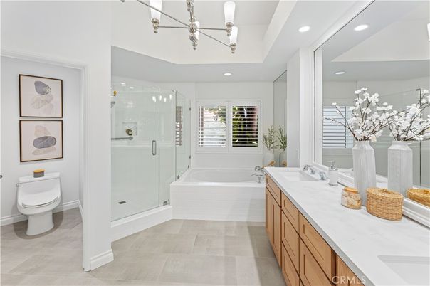 Bathroom, Glass Shower, Interior, Pendant Lights, Recessed Lighting