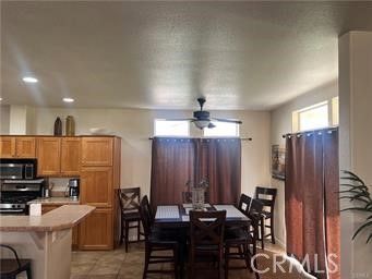 Dining room, Interior, Kitchen, Recessed Lighting, Stainless Steel Appliances