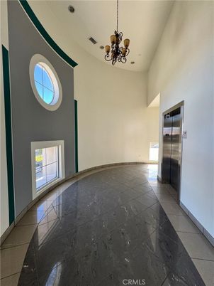 Chandelier, Elevator, Empty room, Interior
