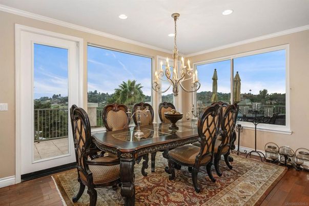 Chandelier, Dining room, Interior, Recessed Lighting, Wood Texture Flooring