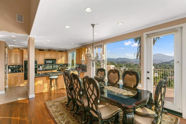 Chandelier, Dining room, Interior, Kitchen, Recessed Lighting, Wood Texture Flooring