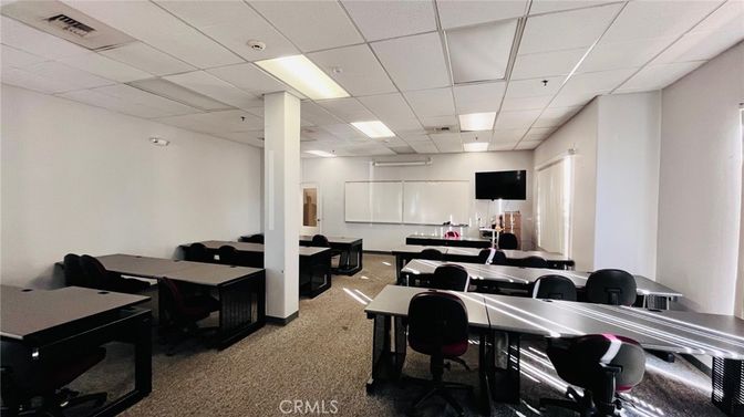 Dining room, Interior, Recessed Lighting