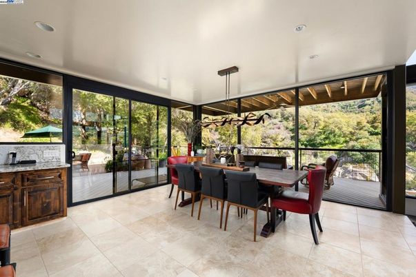 Dining room, Interior, Pendant Lights, Recessed Lighting
