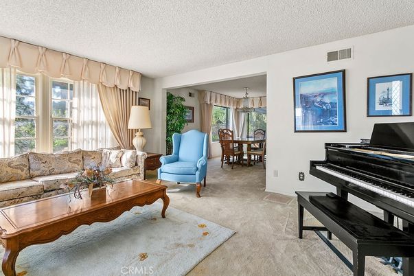 Dining room, Interior, Living room, Pendant Lights, Piano