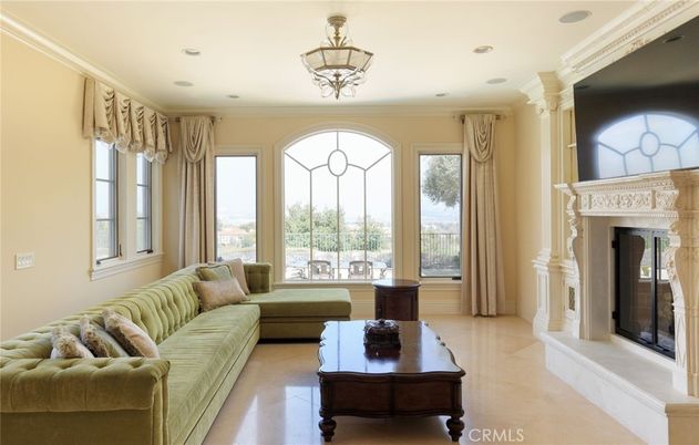 Fireplace, Interior, Living room, Recessed Lighting