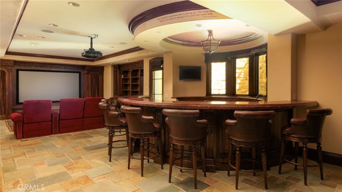 Interior, Projection Screen, Recessed Lighting, Theatre Room