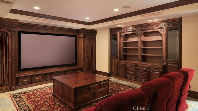 Interior, Projection Screen, Recessed Lighting, Theatre Room