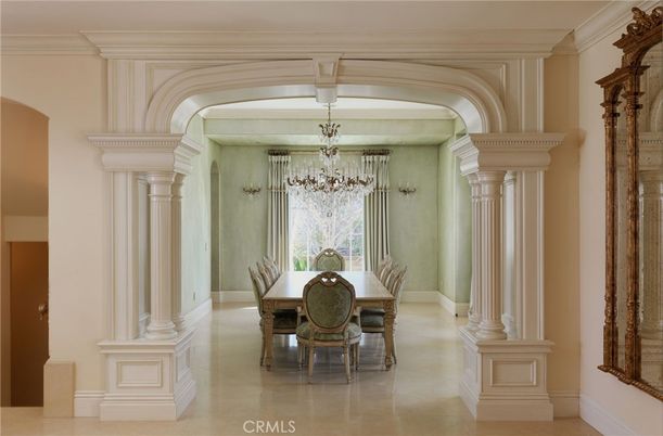 Chandelier, Dining room, Interior