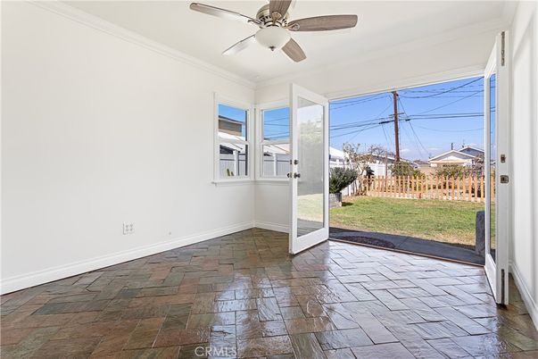 Empty room, Interior, Sun Room