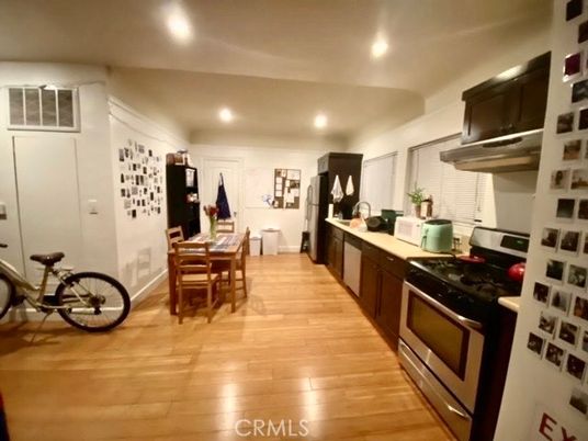Dining room, Interior, Kitchen, Recessed Lighting, Wood Texture Flooring